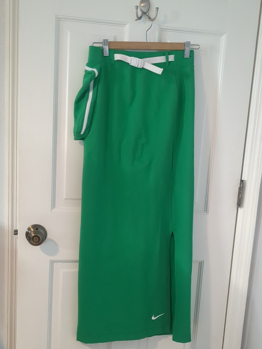 Nike Women’s Green Maxi Athletic Skirt with White Belt Accents